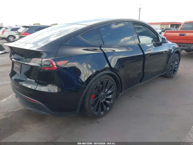 7SAYGDEF0PF814554 — 2023 Tesla Model Y Performance Dual Motor ALL-Wheel Drive, фото 4 с аукциона IAAI 29.09.2026, Передняя часть слева