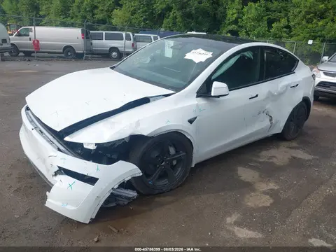 2026 Tesla Model Y Premium Rear-wheel Drive/rear-wheel Drive VIN 7SAYGDED1TA695497 фото 2