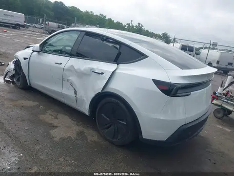 2026 Tesla Model Y Premium Rear-wheel Drive/rear-wheel Drive VIN 7SAYGDED1TA695497 фото 3
