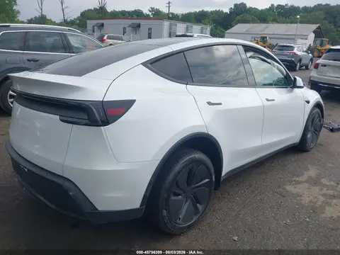 2026 Tesla Model Y Premium Rear-wheel Drive/rear-wheel Drive VIN 7SAYGDED1TA695497 фото 4