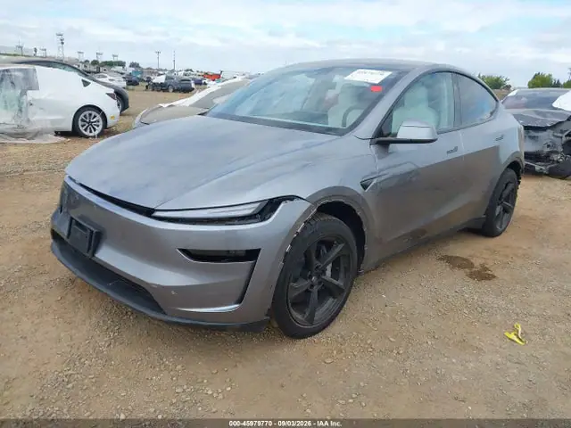 7SAYGDED4TF454536 — 2026 Tesla Model Y Premium Rear-Wheel Drive/Rear-Wheel Drive, фото 2 с аукциона IAAI 14.10.2026, Передняя часть