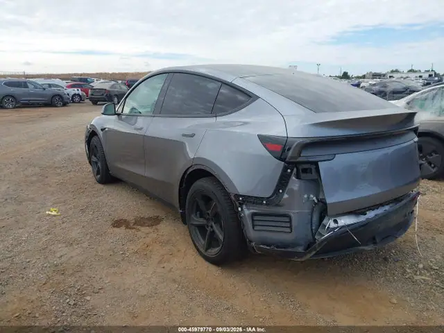 7SAYGDED4TF454536 — 2026 Tesla Model Y Premium Rear-Wheel Drive/Rear-Wheel Drive, фото 3 с аукциона IAAI 14.10.2026, Передняя часть