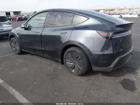 2026 Tesla Model Y Premium Rear-wheel Drive/rear-wheel Drive VIN 7SAYGDED4TA489610 фото 3