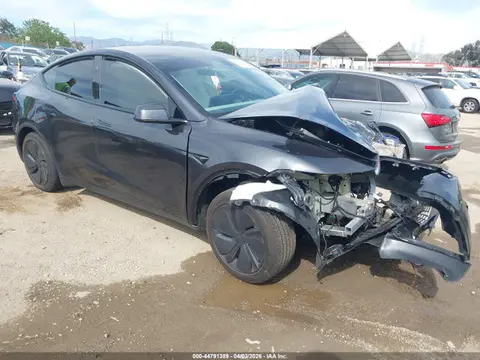 7SAYGDED9TF404182 — 2026 Tesla Model Y Premium Rear-Wheel Drive/Standard Rear-Wheel Drive, Передняя часть (Front End), фото до ремонта