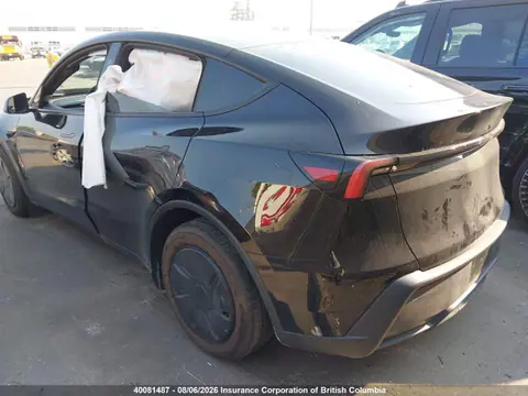 2026 Tesla Model Y Standard Range VIN XP7YGDFD0TB870321 фото 3