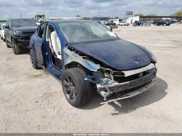 5YJYGDEF0LF057047 — 2020 Tesla Model Y, Правый бок (Right Side), фото до ремонта