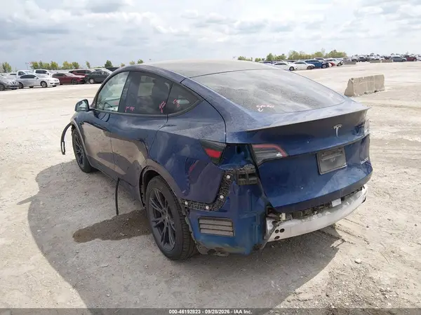 5YJYGDEF0LF057047 — 2020 Tesla Model Y, фото 3 с аукциона IAAI, Правый бок