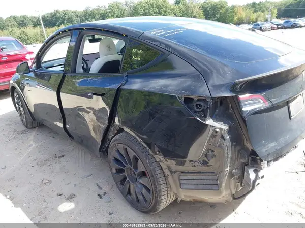 2021 TESLA MODEL Y VIN 5YJYGDEF6MF098252 фото 3