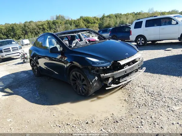 5YJYGDEFXMF258276 — 2021 Tesla Model Y, Передняя часть (Front End), фото до ремонта