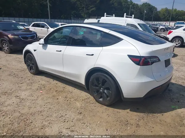 5YJYGDEE7MF190168 — 2021 Tesla Model Y, фото 3 с аукциона IAAI, Передняя часть