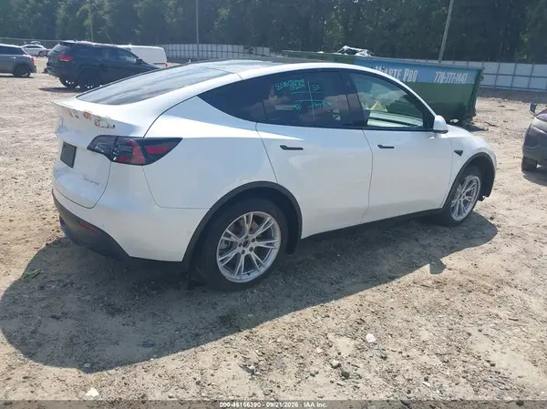 5YJYGDEE7MF190168 — 2021 Tesla Model Y, фото 4 с аукциона IAAI, Передняя часть