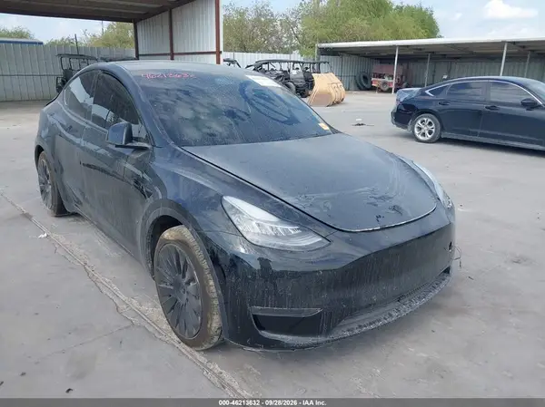 5YJYGDEE3MF075907 — 2021 Tesla Model Y, LEFT & RIGHT SIDE, фото до ремонта