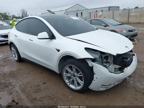 5YJYGDEE4MF233493 — 2021 Tesla Model Y, Передняя часть, фото до ремонта