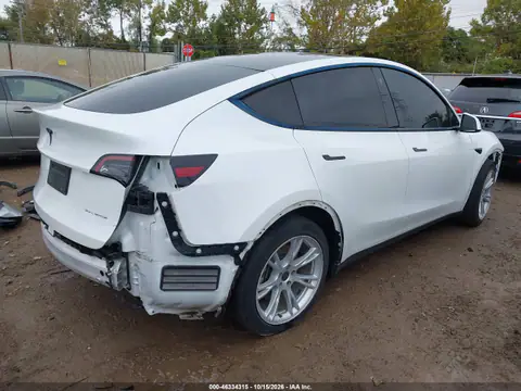 5YJYGDEE4MF233493 — 2021 Tesla Model Y, фото 4 с аукциона IAAI, Передняя часть
