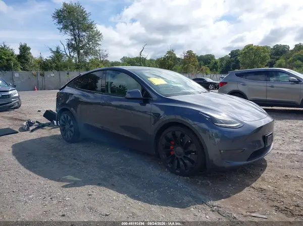 7SAYGDEF2NF465832 — 2022 Tesla Model Y, Задняя часть (Rear), фото до ремонта