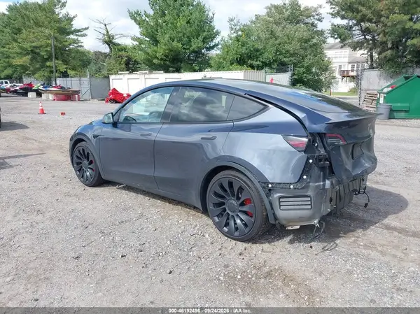 7SAYGDEF2NF465832 — 2022 Tesla Model Y, фото 3 с аукциона IAAI, Задняя часть