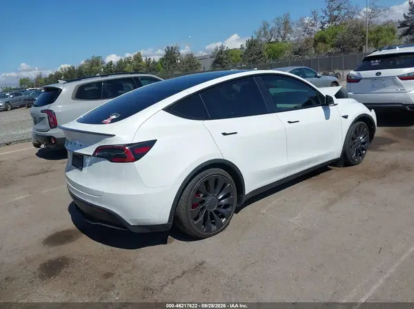 7SAYGDEF7NF405772 — 2022 Tesla Model Y, фото 4 с аукциона IAAI, Передняя часть