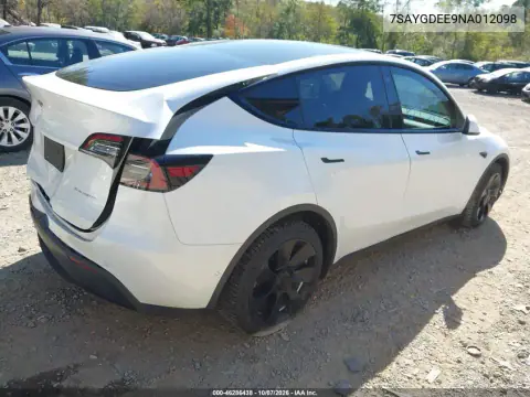 2022 Tesla Model Y Long Range Dual Motor All-Wheel Drive VIN 7SAYGDEE9NA012098 фото 4