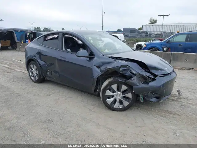 7SAYGDEE3PF771643 — 2023 Tesla Model Y, Передняя часть (Front), фото до ремонта
