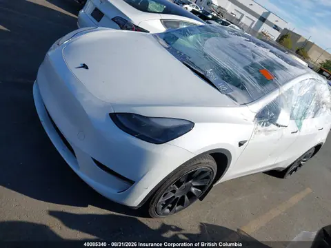 2023 Tesla Model Y VIN 7SAYGDEE3PF759055 фото 2