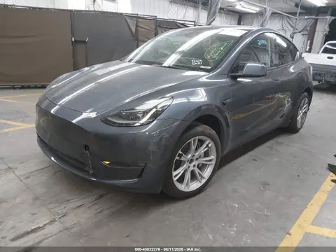 2023 Tesla Model Y VIN 7SAYGDEE7PA204946 фото 2
