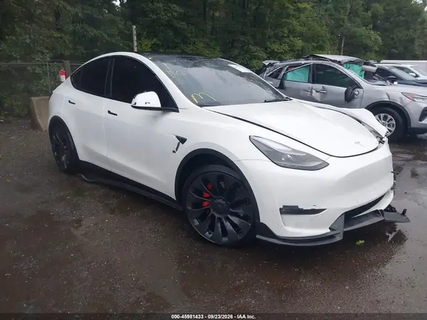 7SAYGDEFXPF708340 — 2023 Tesla Model Y, Передняя часть (Front End), фото до ремонта