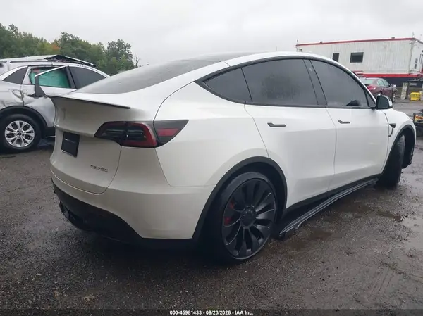 7SAYGDEFXPF708340 — 2023 Tesla Model Y, фото 4 с аукциона IAAI 14.10.2026, Передняя часть