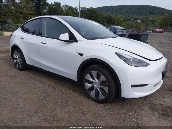 7SAYGAEE9PF875861 — 2023 Tesla Model Y, Подтопление (Flood), фото до ремонта