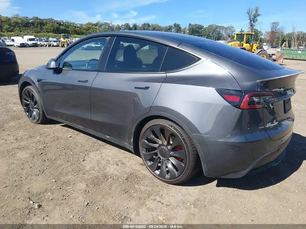 7SAYGDEF1PF863939 — 2023 Tesla Model Y, фото 3 с аукциона IAAI 09.10.2026, Подтопление