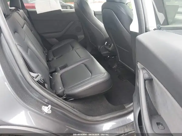 2023 TESLA MODEL Y VIN 7SAYGDEF7PF824885 фото 8