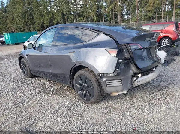 7SAYGDEE1PF937951 — 2023 Tesla Model Y, фото 3 с аукциона IAAI, Задняя часть справа