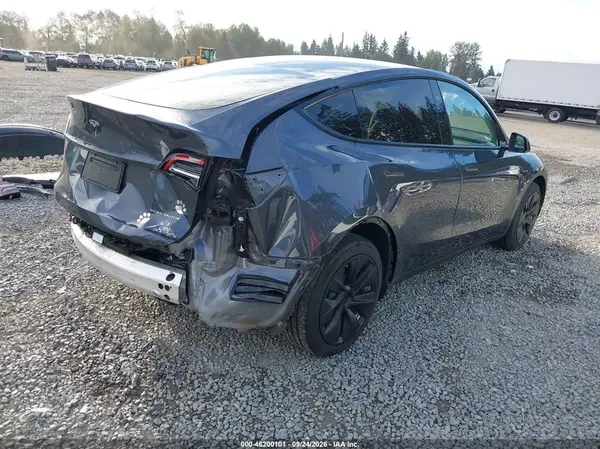 7SAYGDEE1PF937951 — 2023 Tesla Model Y, фото 4 с аукциона IAAI, Задняя часть справа