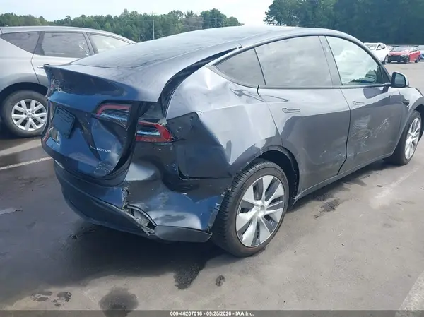 7SAYGAEEXPF913727 — 2023 Tesla Model Y, фото 4 с аукциона IAAI, Задняя часть справа