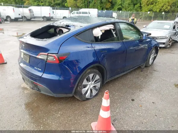 7SAYGDEE0PA059040 — 2023 Tesla Model Y, фото 4 с аукциона IAAI, Левый бок