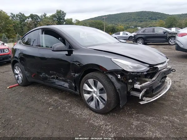 7SAYGDEE0PA171286 — 2023 Tesla Model Y, Передняя часть (Front End), фото до ремонта