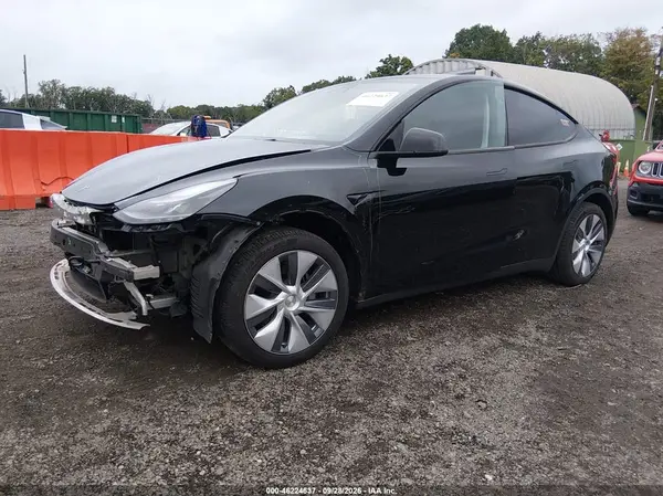 7SAYGDEE0PA171286 — 2023 Tesla Model Y, фото 2 с аукциона IAAI, Передняя часть