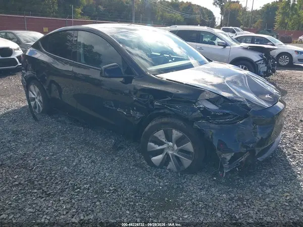 7SAYGAEE9PF923312 — 2023 Tesla Model Y, Передняя часть (Front End), фото до ремонта