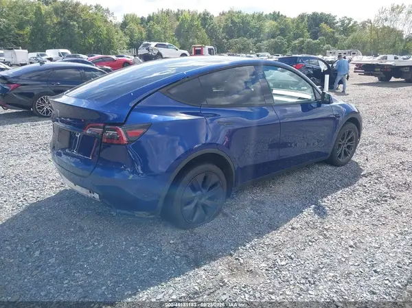 7SAYGDEE4RA295046 — 2024 Tesla Model Y, фото 4 с аукциона IAAI 14.10.2026, Передняя и задняя части