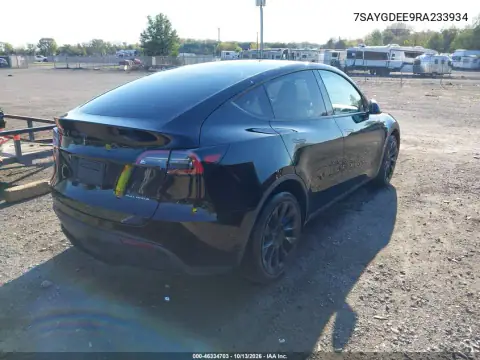 7SAYGDEE9RA233934 — 2024 Tesla Model Y, фото 4 с аукциона IAAI, Боковая часть