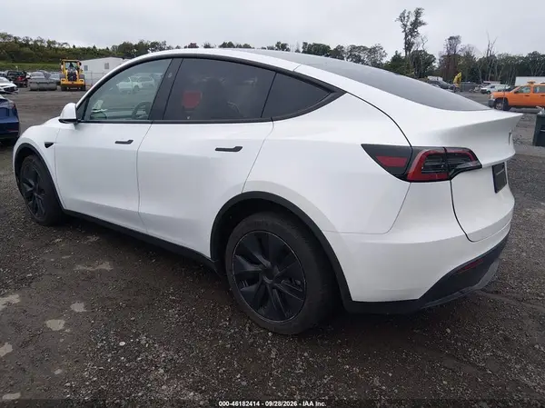 7SAYGDEE7SF241751 — 2025 Tesla Model Y, фото 3 с аукциона IAAI 09.10.2026, Подтопление