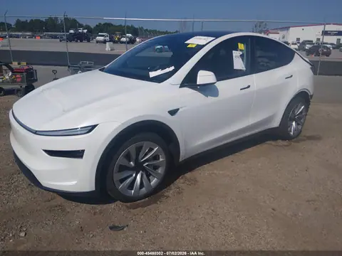 2026 Tesla Model Y VIN 7SAYGDEE0TA383258 фото 2