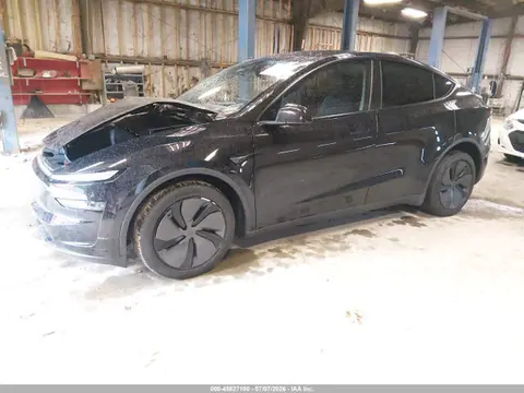 2026 Tesla Model Y VIN 7SAYGDED7TA438442 фото 2