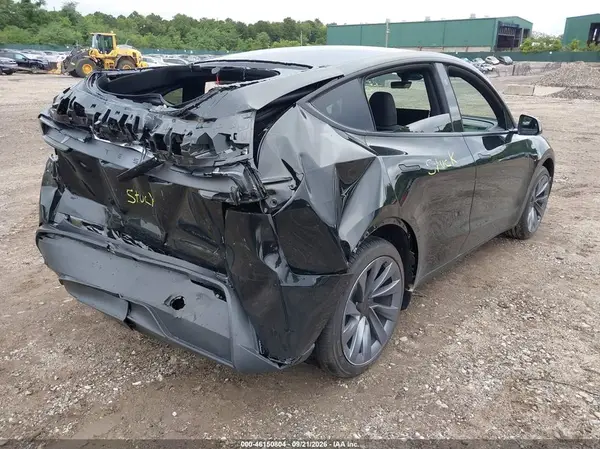 7SAYGDEE9TF653235 — 2026 Tesla Model Y, фото 4 с аукциона IAAI, Задняя часть