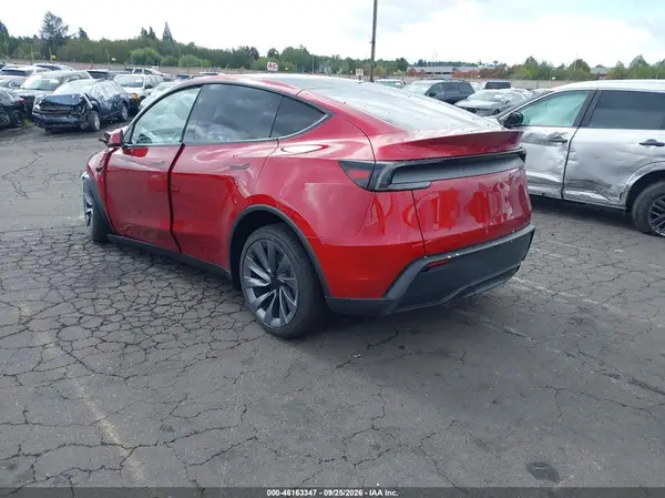 7SAYGAEE0TF703289 — 2026 Tesla Model Y, фото 3 с аукциона IAAI, Передняя часть