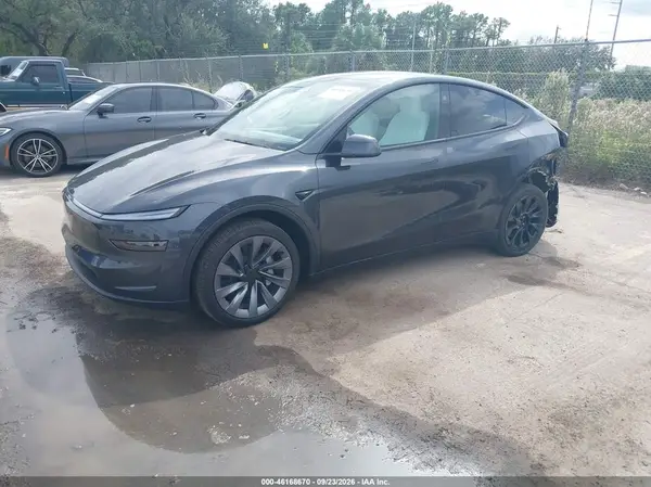 7SAYGDED4TA642261 — 2026 Tesla Model Y, фото 2 с аукциона IAAI, Задняя часть слева