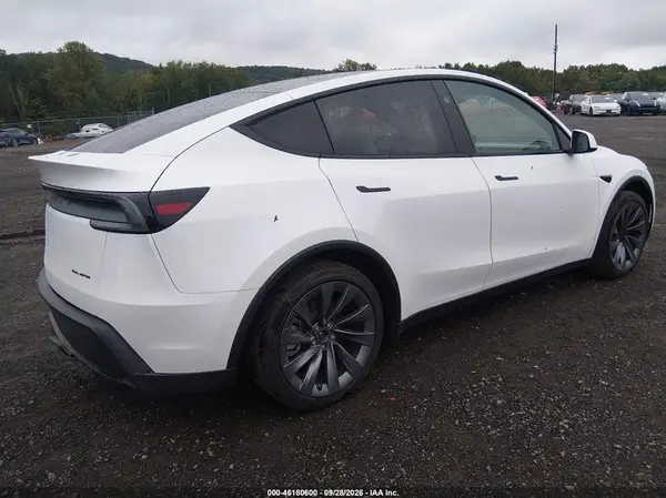 7SAYGDEE7TA634342 — 2026 Tesla Model Y, фото 4 с аукциона IAAI, Подтопление