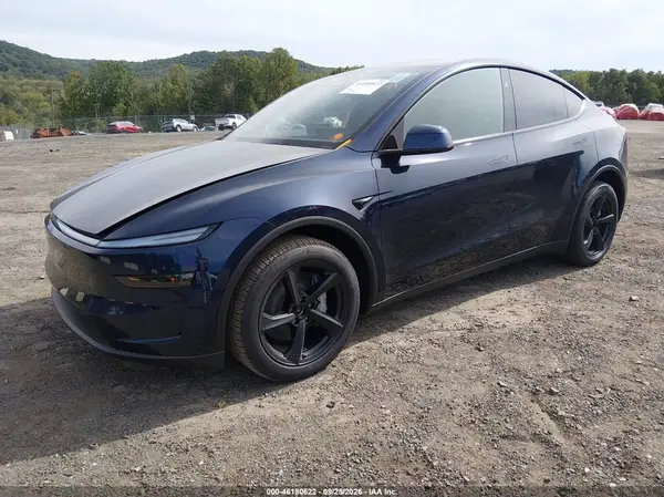 7SAYGDEE7TA767702 — 2026 Tesla Model Y, фото 2 с аукциона IAAI, Подтопление