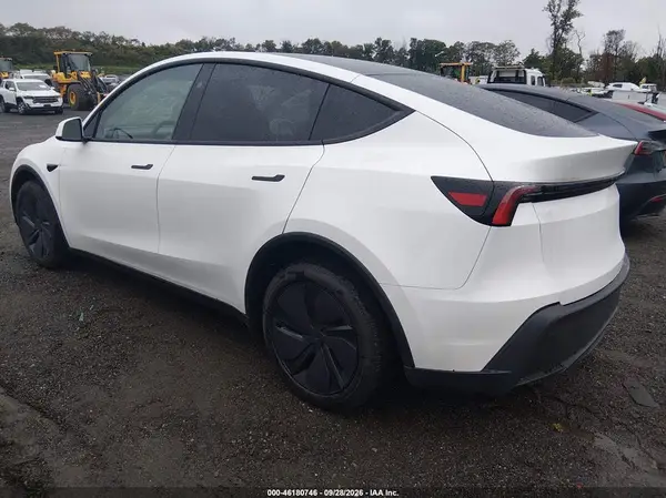 7SAYGDEEXTA640958 — 2026 Tesla Model Y, фото 3 с аукциона IAAI, Подтопление