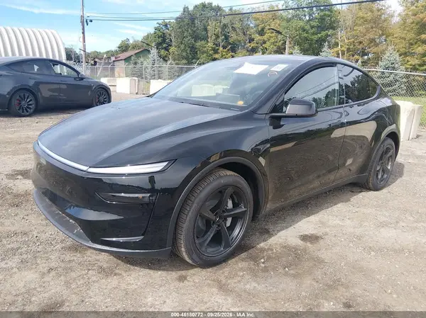 7SAYGDEEXTA764387 — 2026 Tesla Model Y, фото 2 с аукциона IAAI, Подтопление