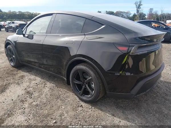 7SAYGDEEXTA764387 — 2026 Tesla Model Y, фото 3 с аукциона IAAI, Подтопление